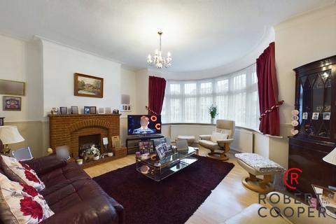 32 Deane Croft Road, Pinner, HA5 1SR