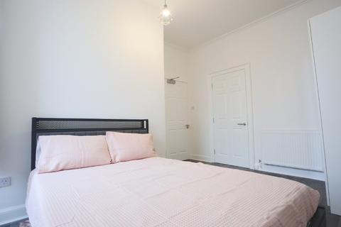 1 bedroom flat to rent, Academy Street, Leith, Edinburgh, EH6