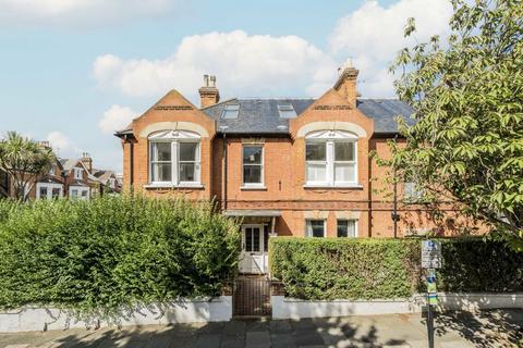 2 bedroom flat for sale, Onslow Road, Richmond TW10