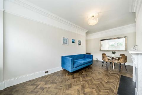 2 bedroom flat for sale, Onslow Road, Richmond TW10