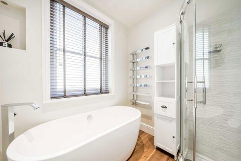 Flat 4, 44 Onslow Road, Richmond, TW10 6QE
