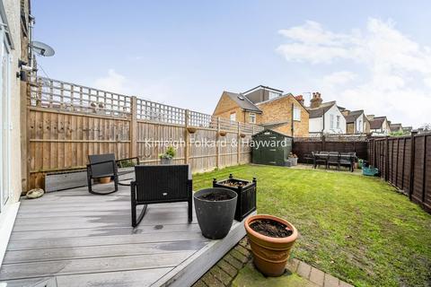 4 bedroom semi-detached house for sale, Crown Lane, Bromley