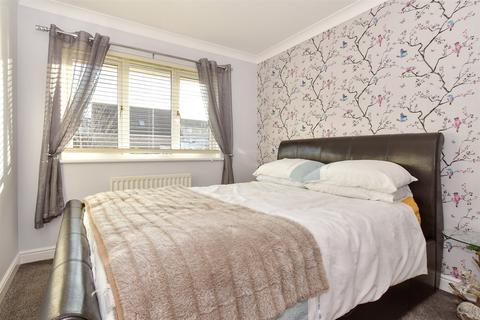 2 bedroom semi-detached house for sale, Kingslea Park, East Cowes PO32