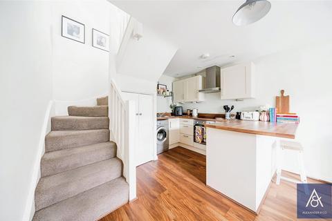 1 bedroom end of terrace house for sale, Market Place, Northamptonshire NN13