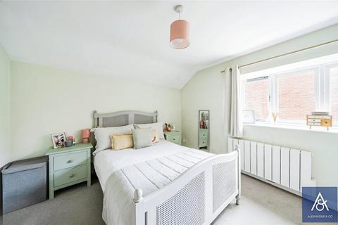 1 bedroom end of terrace house for sale, Market Place, Northamptonshire NN13