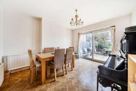 3 bedroom semi-detached house for sale, Wricklemarsh Road, London