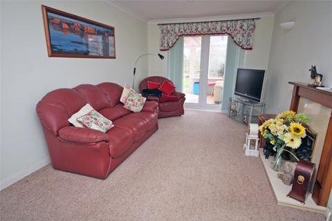 2 bedroom bungalow for sale, Chiltern Drive, Barton on Sea, New Milton, Hampshire, BH25