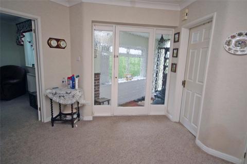 2 bedroom bungalow for sale, Chiltern Drive, Barton on Sea, New Milton, Hampshire, BH25