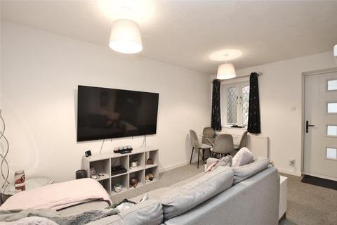 1 bedroom end of terrace house to rent, 39 Oak Ridge, Woking GU24