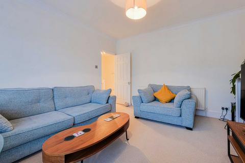 1 bedroom maisonette for sale, Southsea Avenue, Leigh-on-sea, SS9