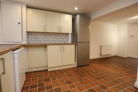 4 bedroom house to rent, Over Street, Brighton