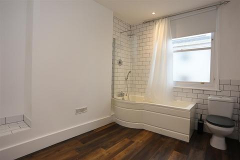 4 bedroom house to rent, Over Street, Brighton