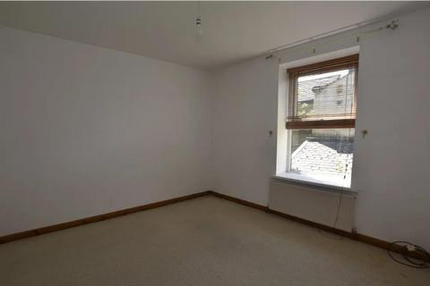 2 bedroom end of terrace house to rent, Parrock Parade, Rossendale BB4