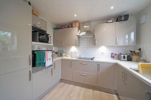 2 bedroom apartment for sale, Station Road, Knowle, B93