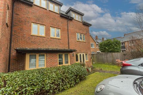 2 bedroom ground floor flat for sale, Vernon Court, London Road, Ascot, Berkshire, SL5 8DS