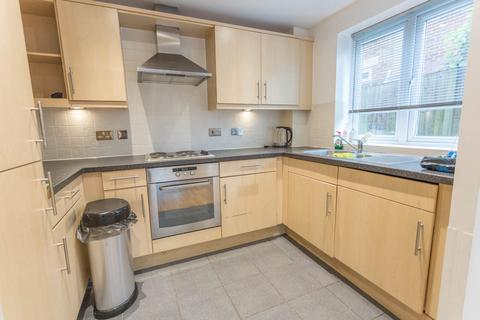 2 bedroom ground floor flat for sale, Vernon Court, London Road, Ascot, Berkshire, SL5 8DS