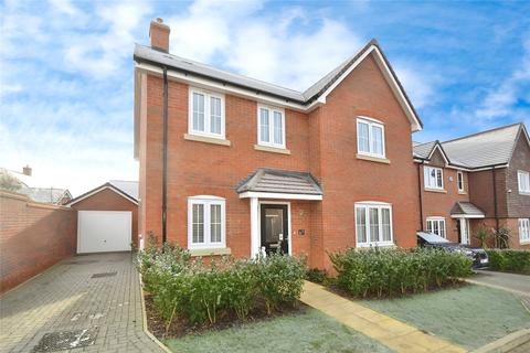 4 bedroom detached house for sale, Willowvale Way, Buckingham MK18