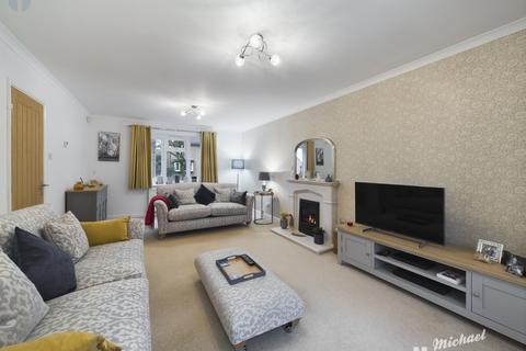 4 bedroom detached house for sale, The Pightle, Oving, Aylesbury, Buckinghamshire