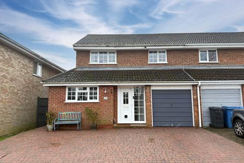 4 bedroom semi-detached house for sale, Byways, Yateley, Hampshire, GU46