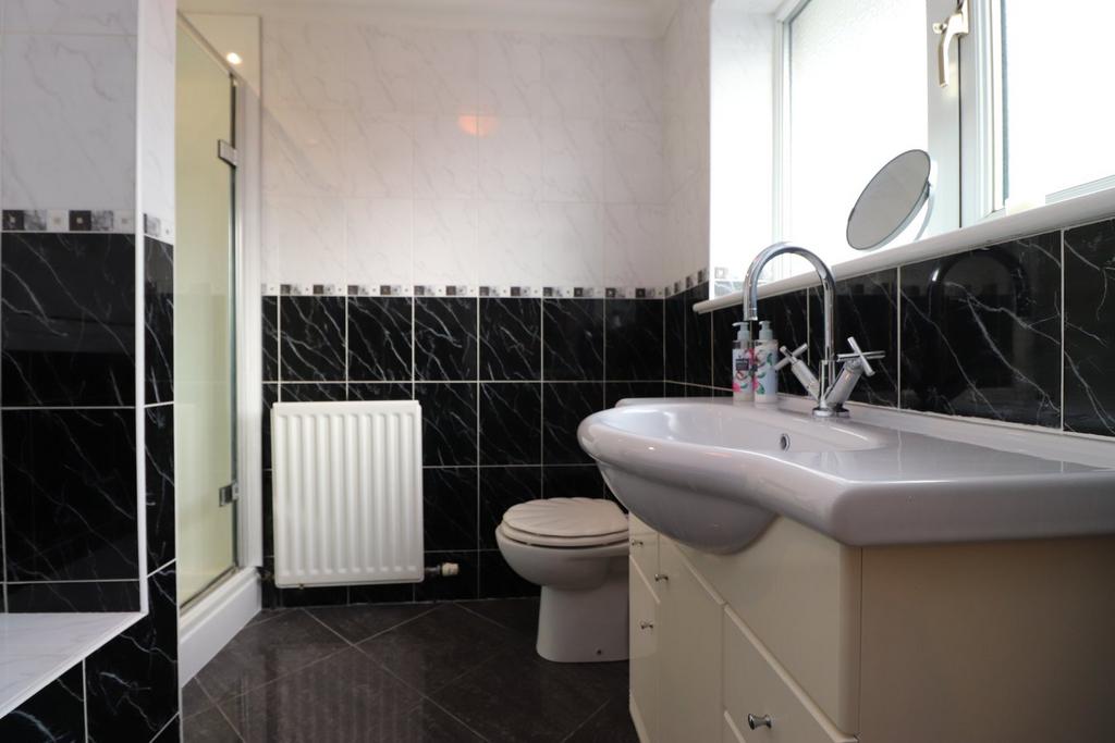 En-suite to Bedroom 1