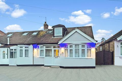 4 bedroom semi-detached bungalow for sale, Redriff Road, Romford RM7