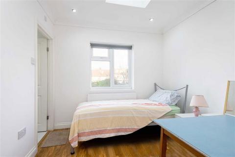 34 Chartley Avenue, London, NW2 7RA