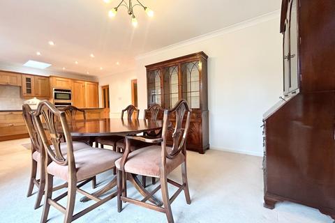 2 bedroom detached house to rent, Cherry Tree Road, Rowledge, Farnham