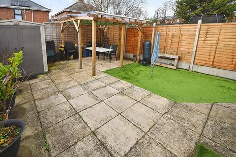16 Brooke Avenue, Exeter, EX2 6DA