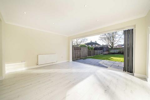 3 bedroom detached house for sale, Bourneside Road, Addlestone KT15