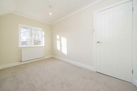 3 bedroom detached house for sale, Bourneside Road, Addlestone KT15