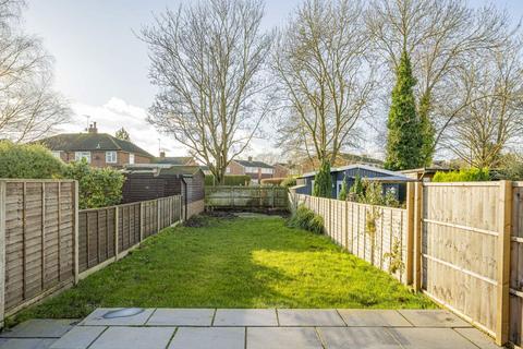78 Bourneside Road, Addlestone, KT15 2JB