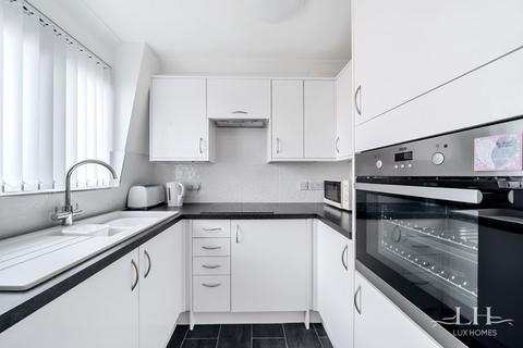 1 bedroom apartment for sale, Draper Court, Hornchurch