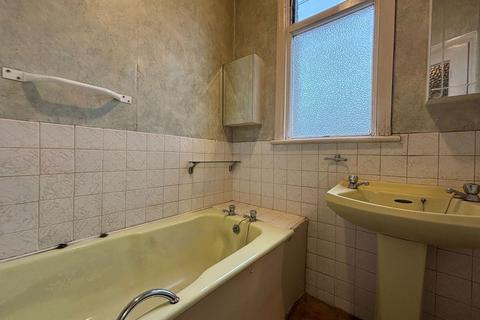 3 bedroom terraced house for sale, 183 Kempton Road, East Ham, London, E6 2PD