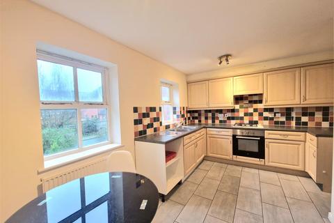 4 bedroom townhouse to rent, Chamberlayne Avenue, WEMBLEY