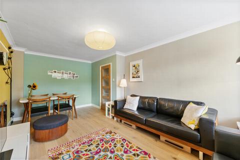 2 bedroom apartment for sale, Lambourn Close, Hanwell, W7