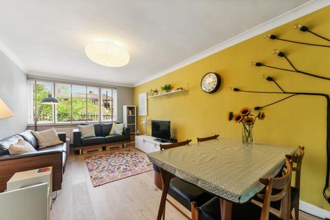 2 bedroom apartment for sale, Lambourn Close, Hanwell, W7