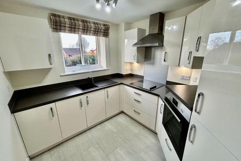 1 bedroom retirement property for sale, 24 Balshaw Court, Burlington Gardens, Leyland, Lancashire, PR25 3EX