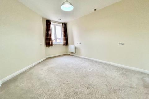 1 bedroom retirement property for sale, 24 Balshaw Court, Burlington Gardens, Leyland, Lancashire, PR25 3EX