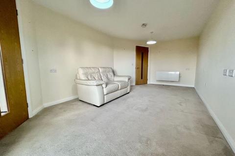 1 bedroom retirement property for sale, 24 Balshaw Court, Burlington Gardens, Leyland, Lancashire, PR25 3EX