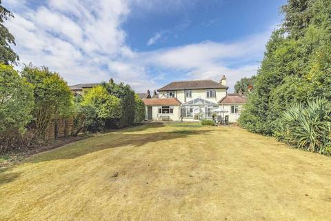 Annalyn Cecil Road, Iver, SL0 9PS