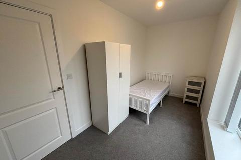 2 bedroom apartment to rent, Parkes Avenue, Highgate