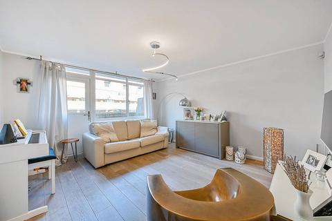 1 bedroom flat for sale, Cheyne Path, Hanwell, London, W7