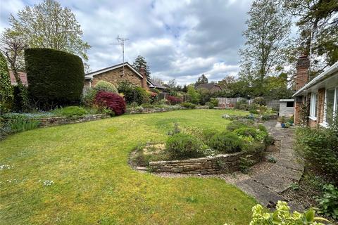 4 bedroom bungalow for sale, Chatsworth Heights, Camberley, Surrey, GU15