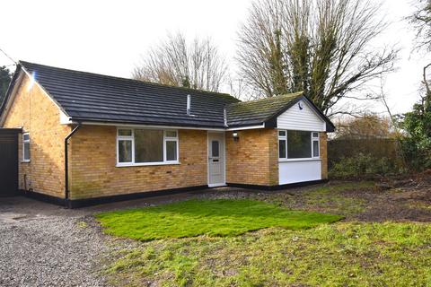 3 bedroom detached bungalow to rent, Apton Hall Road, Canewdon, Rochford