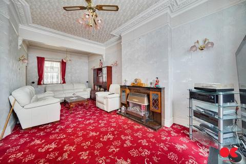 4 bedroom terraced house for sale, Elgin Road, Ilford IG3