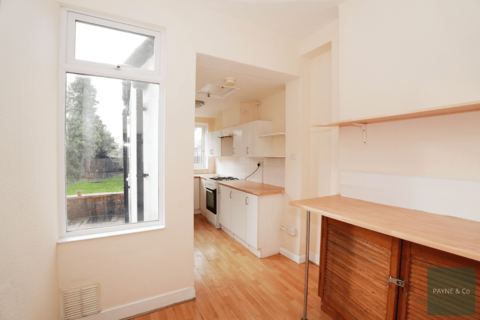 3 bedroom terraced house for sale, Glencoe Avenue, NEWBURY PARK, IG2