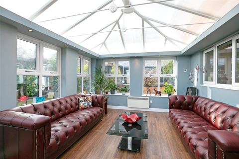 1 The Links, Crigglestone, Wakefield, WF4 3QP