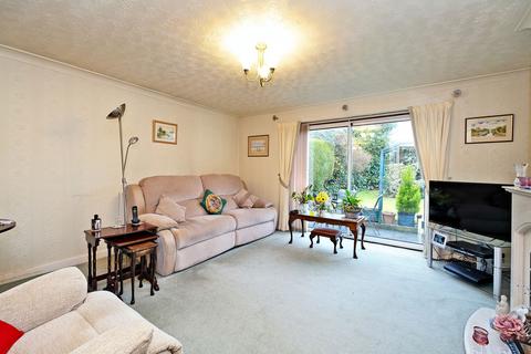 2 bedroom detached bungalow for sale, High Ash Drive, Leeds LS17