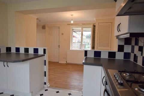 3 bedroom end of terrace house to rent, Eliot Way, Stafford, ST17