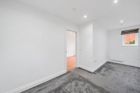 1 bedroom flat for sale, Aylesbury,  Buckinghamshire,  HP19